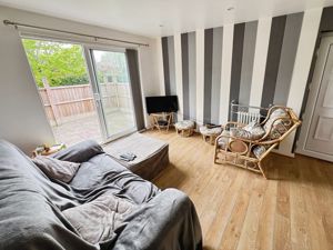 Lounge- click for photo gallery